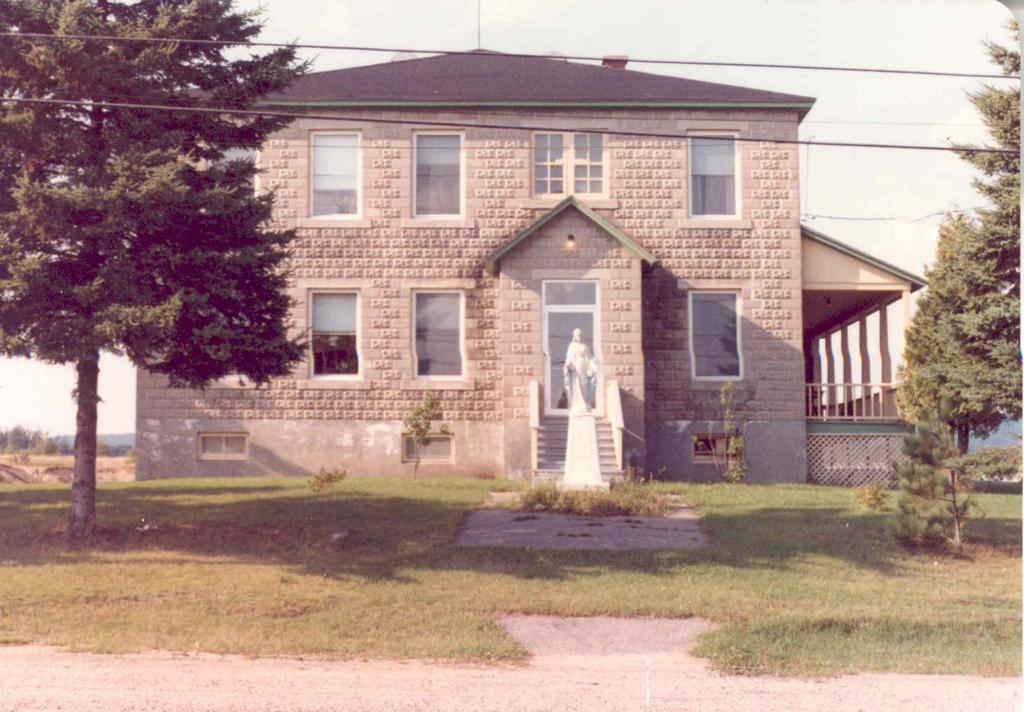 École SaintJeanl’Évangéliste Route du Lièvre Rouge